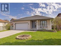 22 STONEYCREEK CRESCENT - 2