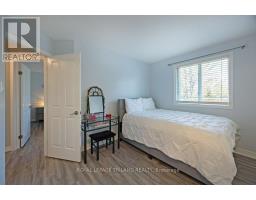 22 STONEYCREEK CRESCENT - 20