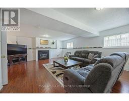 22 STONEYCREEK CRESCENT - 25