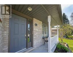 22 STONEYCREEK CRESCENT - 3