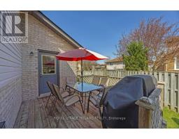 22 STONEYCREEK CRESCENT - 33