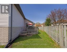 22 STONEYCREEK CRESCENT - 36