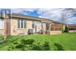 8 - 21 ST JOHNS DRIVE - 31