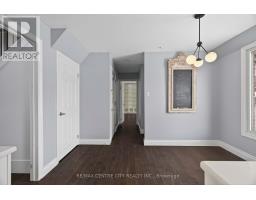 45 CHAUCER ROAD N - 16