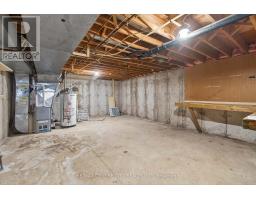 45 CHAUCER ROAD N - 37