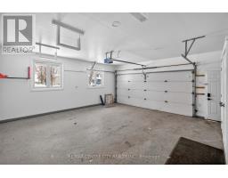 45 CHAUCER ROAD N - 6