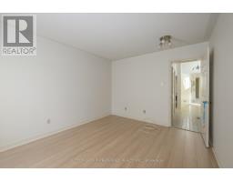 51 - 50 FIDDLERS GREEN ROAD - 22