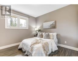 637 JASON CRESCENT - 12