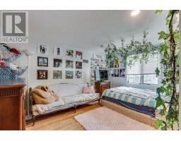 79 GREENBRIER CRESCENT - 30