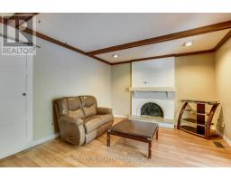 79 GREENBRIER CRESCENT - 40