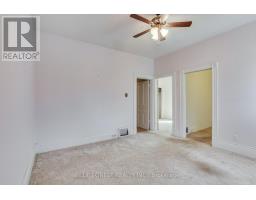 960 HACKETT STREET - 4