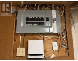 102 PAPERBIRCH CRESCENT - 28