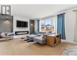 13 BRISCOE CRESCENT - 11