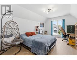 13 BRISCOE CRESCENT - 27