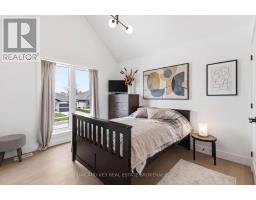 13 BRISCOE CRESCENT - 28