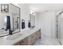 13 BRISCOE CRESCENT - 36