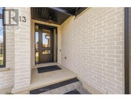 13 BRISCOE CRESCENT - 4