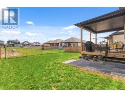 13 BRISCOE CRESCENT - 42