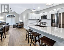 56 COMPASS TRAIL - 3