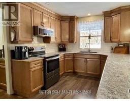 315 CARADOC STREET N - 12