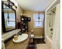 315 CARADOC STREET N - 24