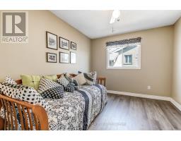 79 ASHLEY CRESCENT - 14