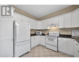 99 DUCHESS AVENUE - 12