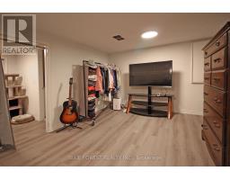 8 - 590 MILLBANK DRIVE - 23