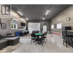 24 CHURCH STREET W - 32