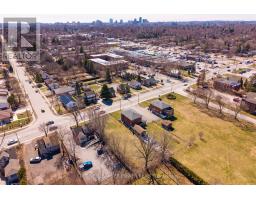 656 HURON STREET - 15