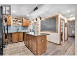 7 LOCKE HEIGHTS - 13