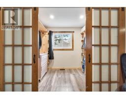 7 LOCKE HEIGHTS - 22