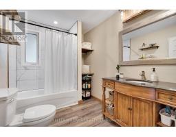 7 LOCKE HEIGHTS - 26