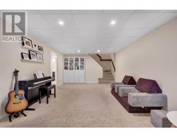 7 LOCKE HEIGHTS - 27