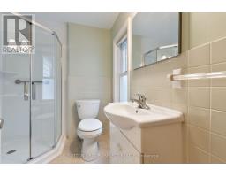 149 IROQUOIS AVENUE - 35