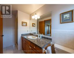 22 SADDY CRESCENT - 14