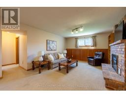 22 SADDY CRESCENT - 19