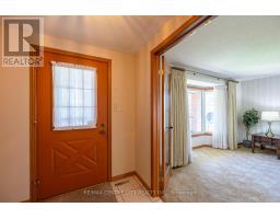 22 SADDY CRESCENT - 5