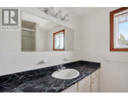 172 MERIDENE CRESCENT W - 17