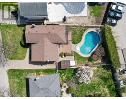 172 MERIDENE CRESCENT W - 28