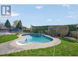 172 MERIDENE CRESCENT W - 35