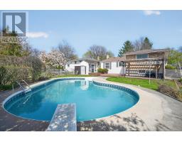 172 MERIDENE CRESCENT W - 36