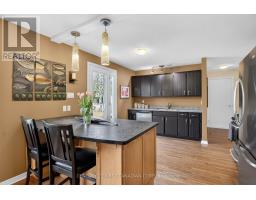 19 BARTLETT CRESCENT - 10