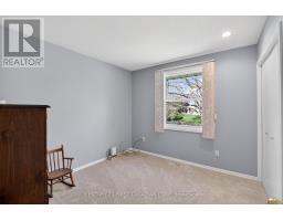 19 BARTLETT CRESCENT - 20