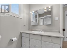 19 BARTLETT CRESCENT - 23