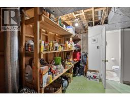 19 BARTLETT CRESCENT - 32