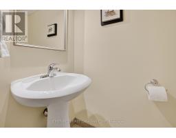 19 BARTLETT CRESCENT - 33