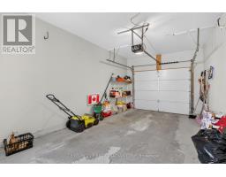 19 BARTLETT CRESCENT - 35