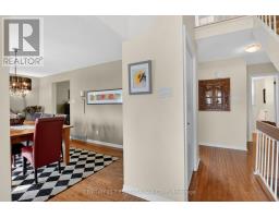 19 BARTLETT CRESCENT - 4