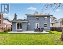 19 BARTLETT CRESCENT - 45